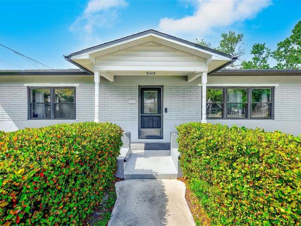 1026 MEADOWLAWN DRIVE N, ST PETERSBURG, FL 33702