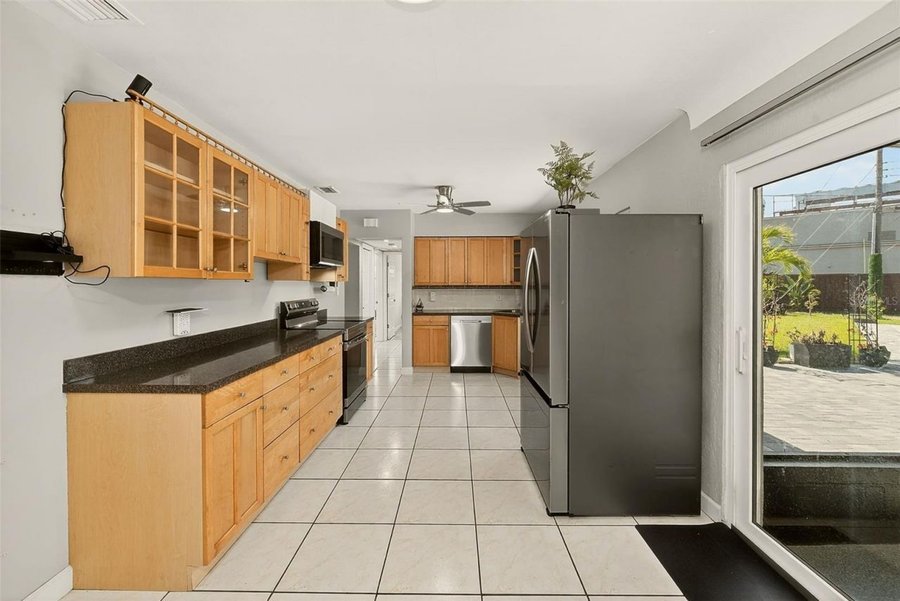 1026 Meadowlawn Drive N, Saint Petersburg, FL 33702 Photo