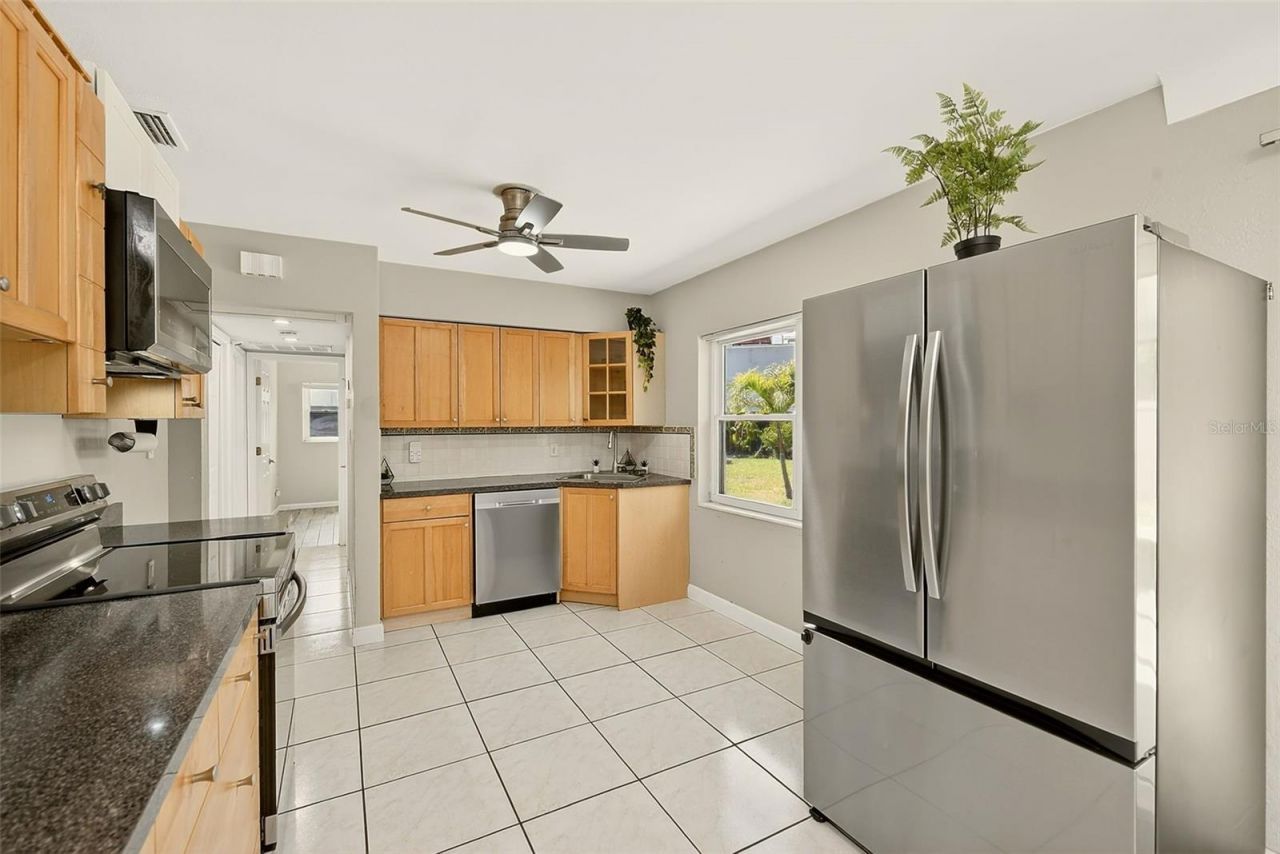 1026 Meadowlawn Drive N, Saint Petersburg, FL 33702 Photo