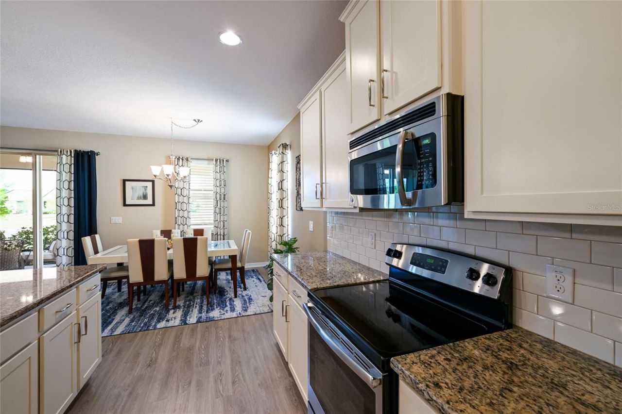 2937 Esmeralda Drive, Sarasota, FL 34243 Photo