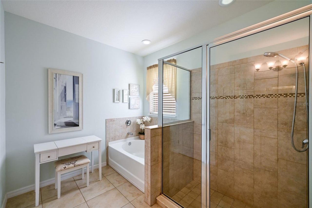 2937 Esmeralda Drive, Sarasota, FL 34243 Photo