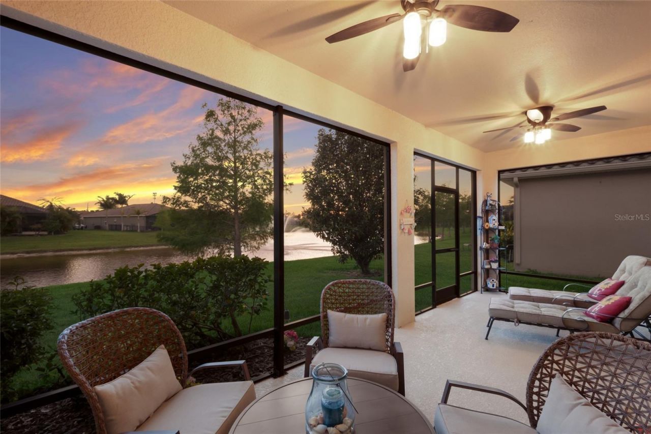 2937 Esmeralda Drive, Sarasota, FL 34243 Photo