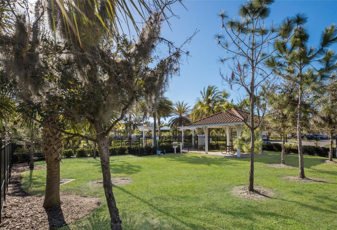 2937 Esmeralda Drive, Sarasota, FL 34243 Photo