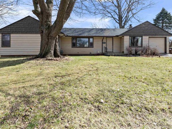 1502 River Bluff Boulevard, ROCKFORD, IL 61103