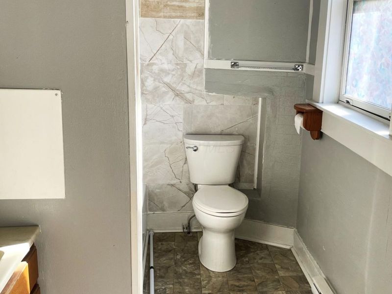 650 1/2 Chestnut Street , Marysville, OH 43040 Photo 9