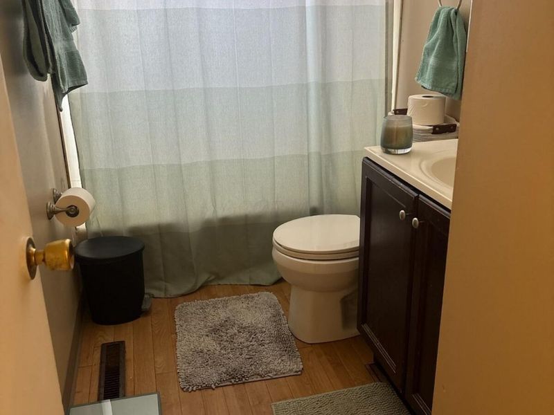 4562 Grimsby Road , Columbus, OH 43227 Photo 24