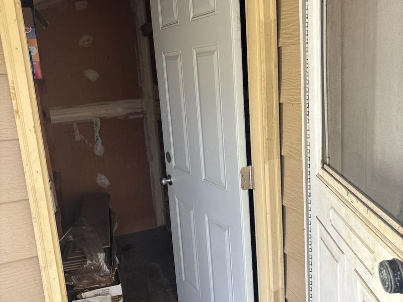 4562 Grimsby Road , Columbus, OH 43227 Photo 8