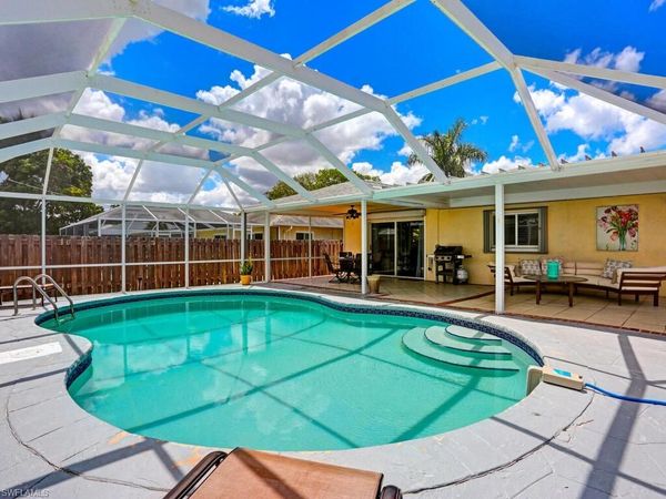 625 97th AVE N, NAPLES, FL 34108