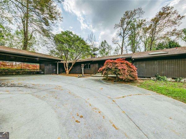 378 Hillside Drive NW, Atlanta, GA 30342