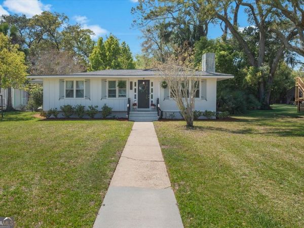 1021 Lanier Boulevard, Brunswick, GA 31520