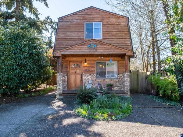 612 Kay Av, Brownsville, OR 97327