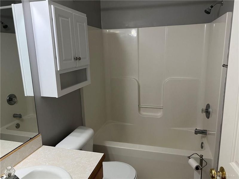 102 Burgundy Drive, Englewood, OH 45322 Photo 13