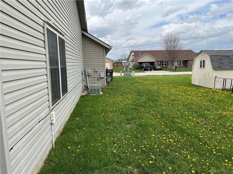 102 Burgundy Drive, Englewood, OH 45322 Photo 24