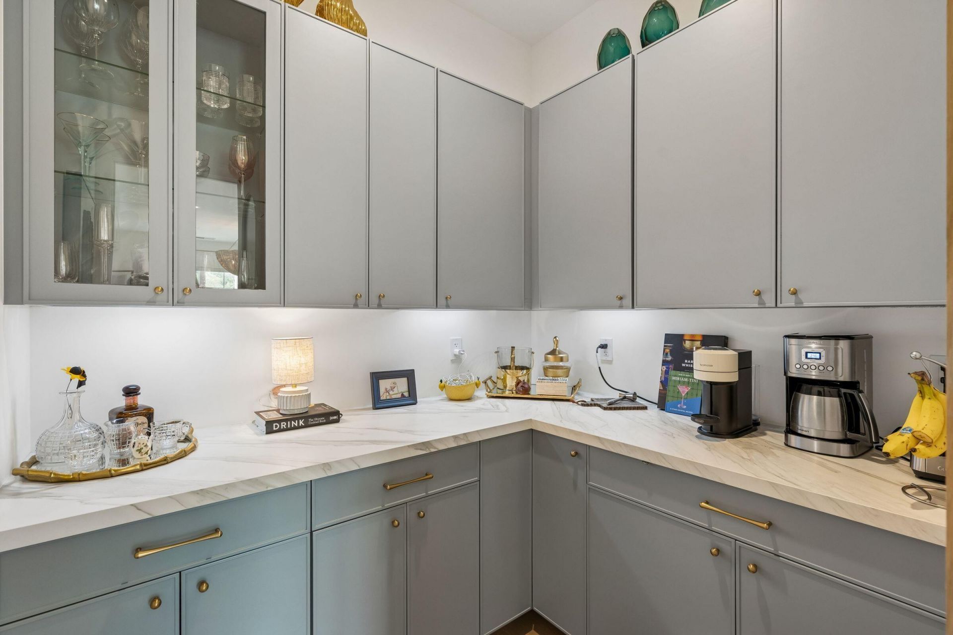 345 Longshore Street Photo 13