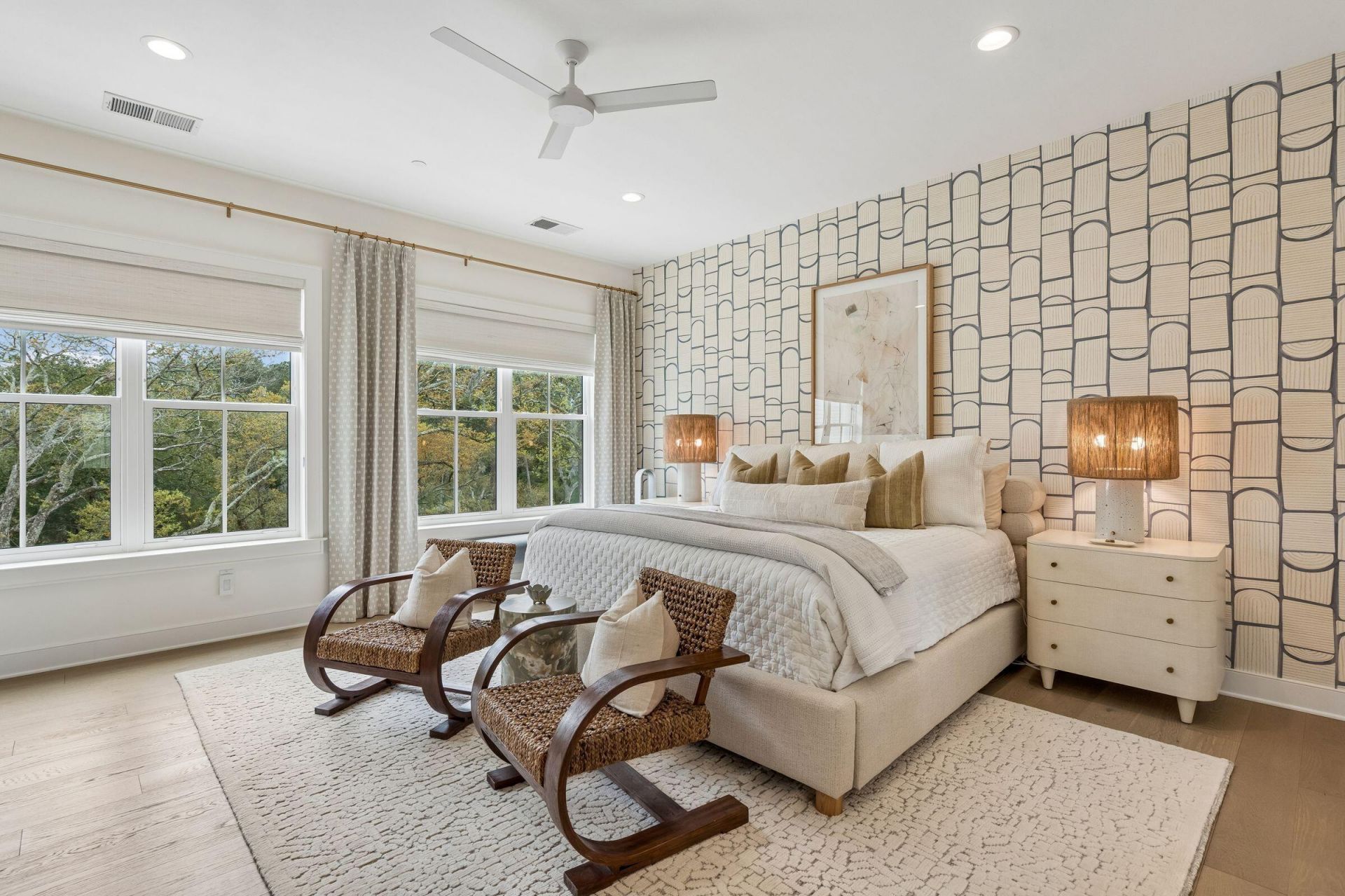 345 Longshore Street Photo 23