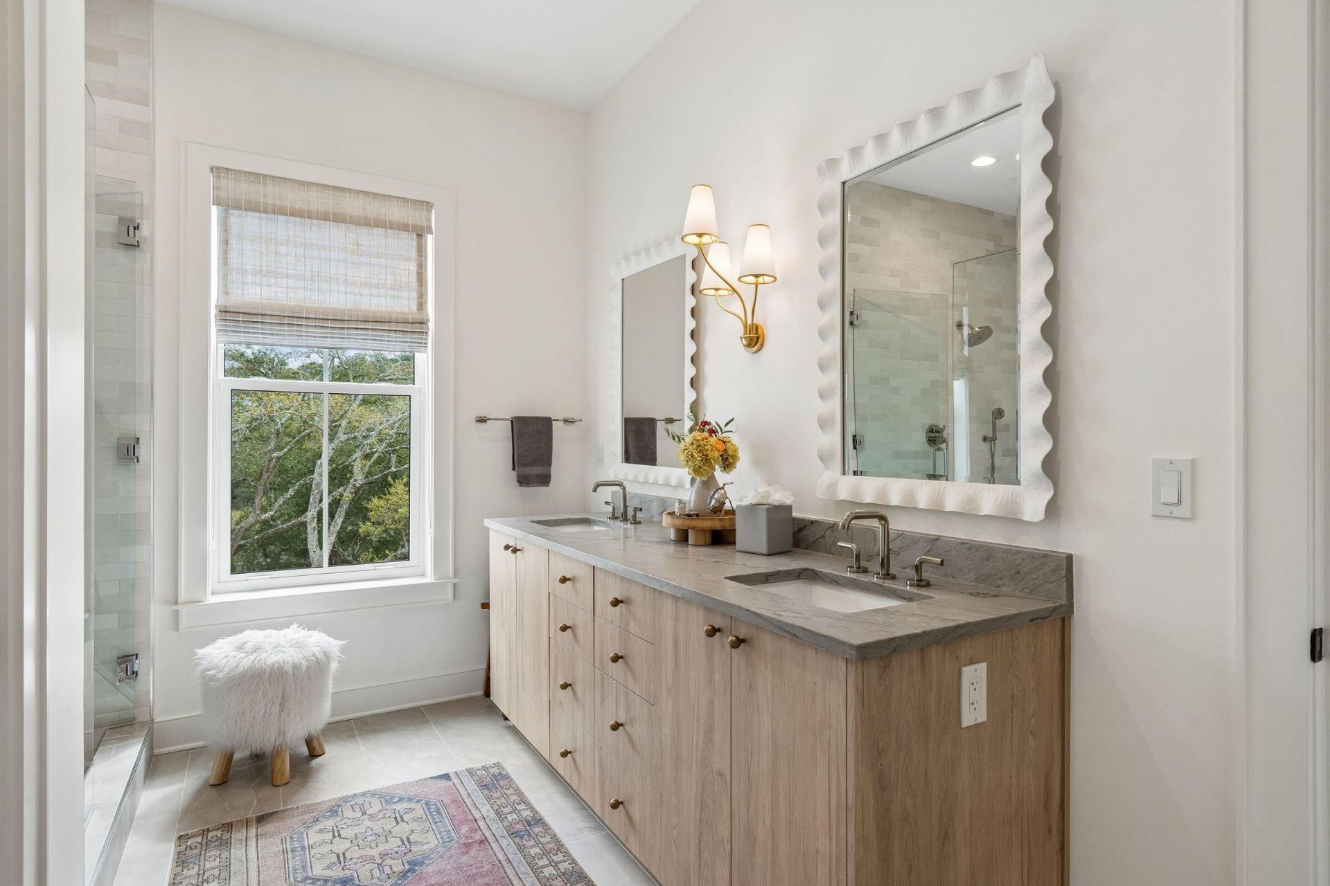 345 Longshore Street Photo 29