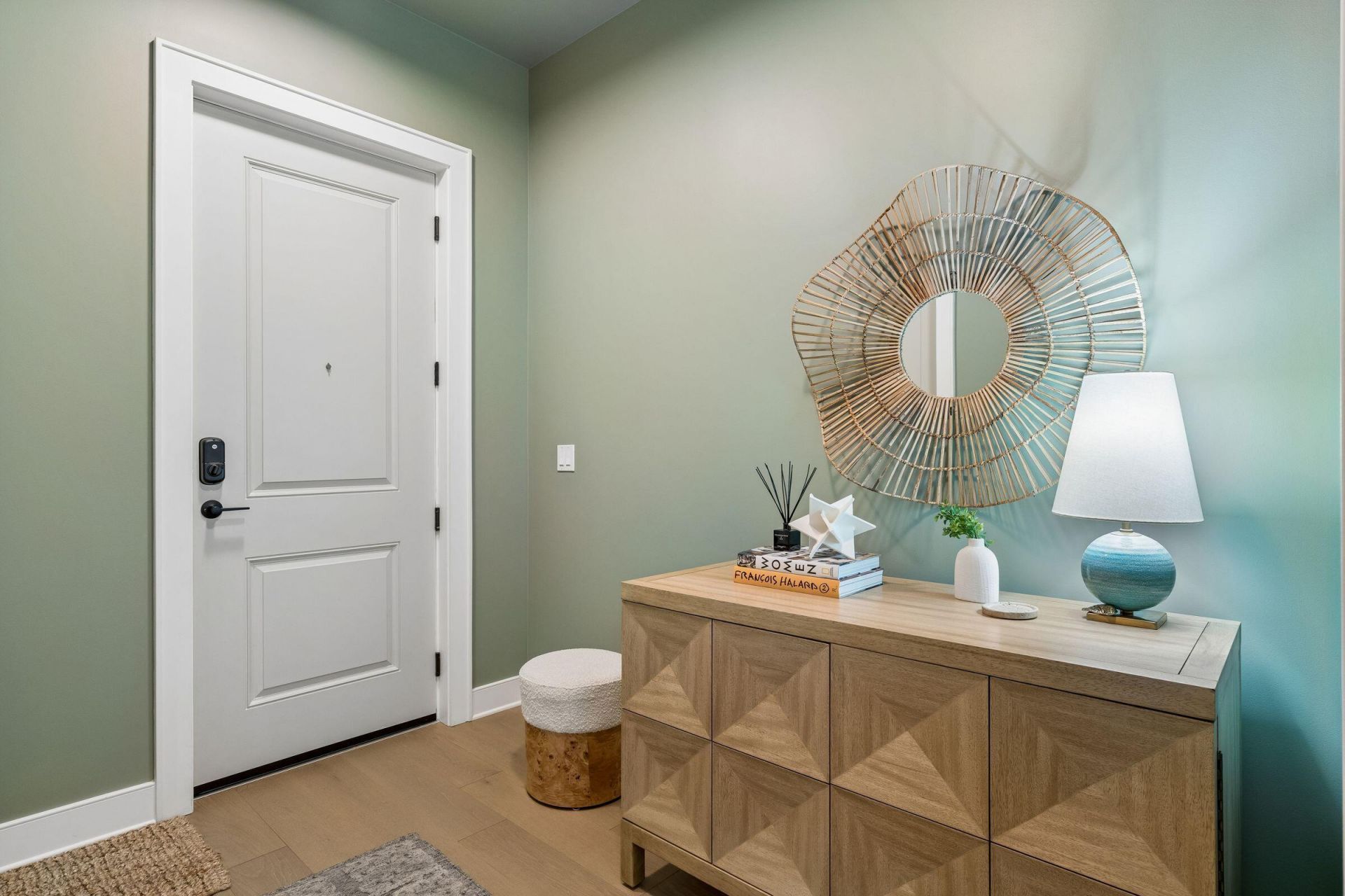 345 Longshore Street Photo 8