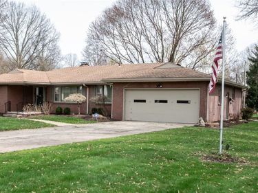 2004 Burning Tree Lane, Youngstown, OH 44505