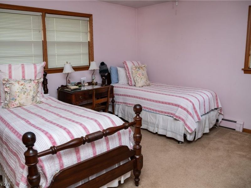 2004 Burning Tree Lane, Youngstown, OH 44505 Photo 10