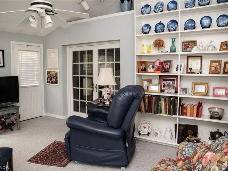 2004 Burning Tree Lane , Youngstown, OH 44505 Photo 17