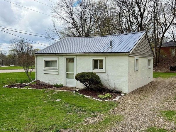 1610 Connecticut Avenue SE, Massillon, OH 44646