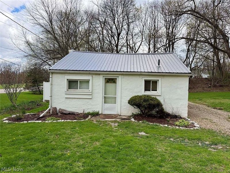 1610 Connecticut Avenue SE, Massillon, OH 44646 Photo 2