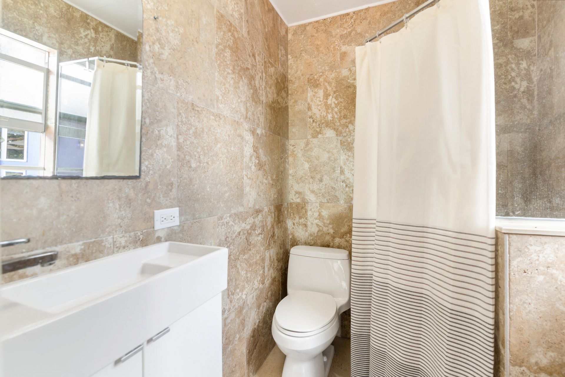 227 Ashworth Street, West Palm Beach, FL 33405 Photo