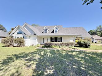 544 Oakdale Columbus, MS 39705