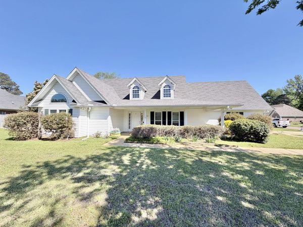 544 Oakdale, Columbus, MS 39705