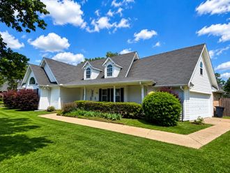 544 Oakdale Columbus, MS 39705