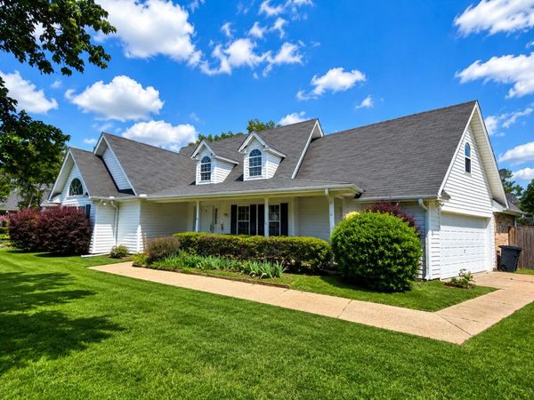 544 Oakdale, Columbus, MS 39705