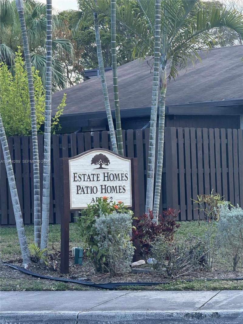 13428 SW 108th St Cir N, Miami, FL 33186 Photo