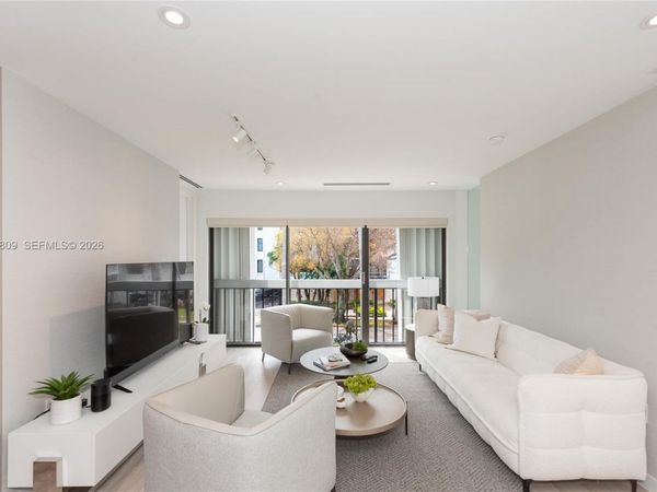 255 Galen Dr, Unit 2I, Key Biscayne, FL 33149