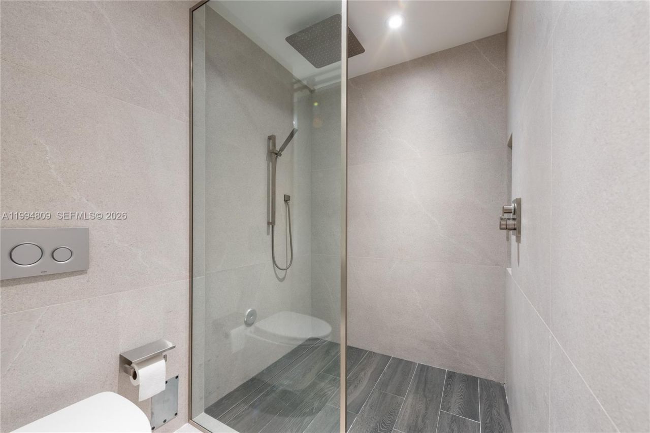 255 Galen Dr, Unit 2I, Key Biscayne, FL 33149 Photo