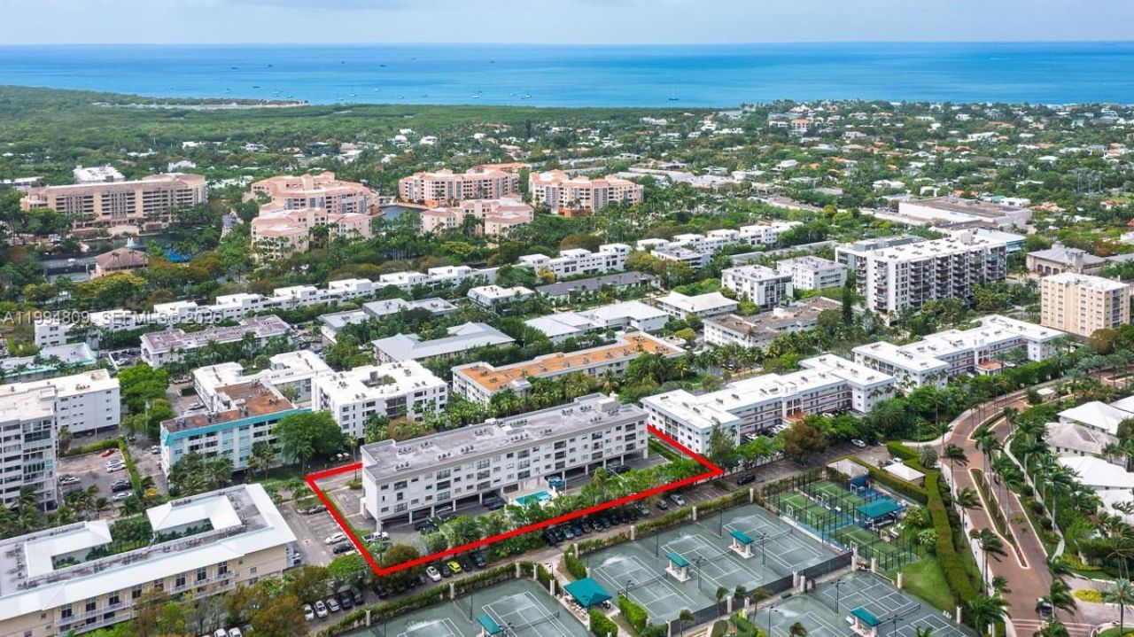 255 Galen Dr, Unit 2I, Key Biscayne, FL 33149 Photo