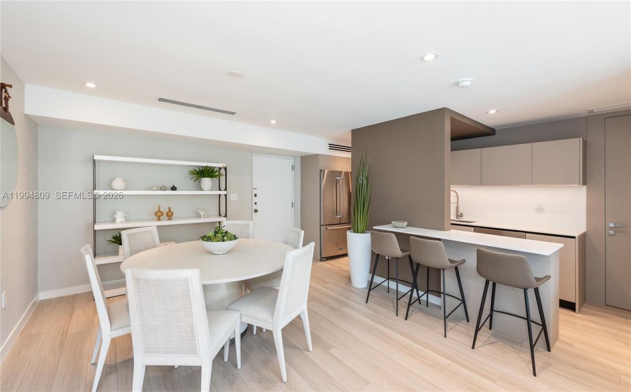 255 Galen Dr, Unit 2I, Key Biscayne, FL 33149 Photo