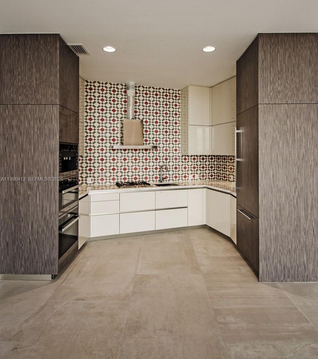 2669 S Bayshore Dr, Unit 702-N, Coconut Grove, FL 33133 Photo