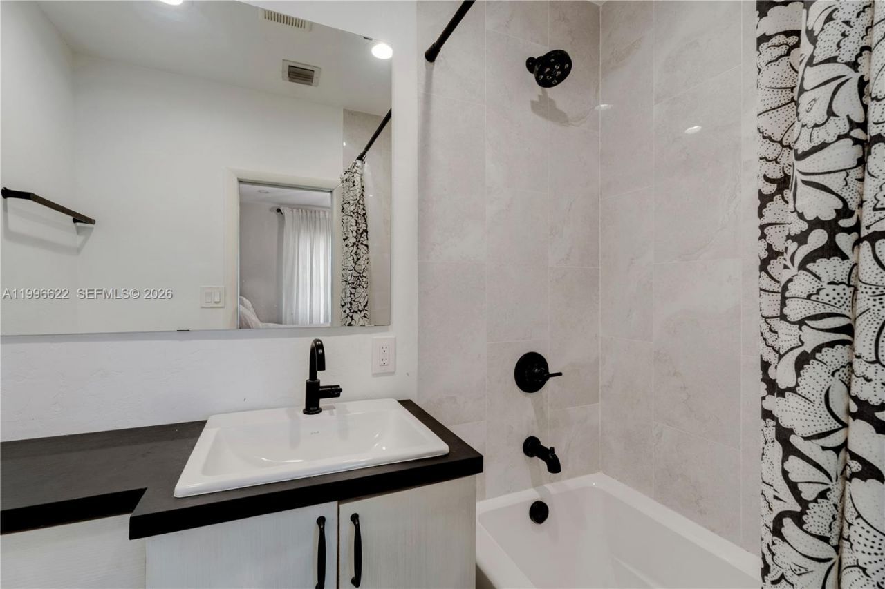 466 Loretto Ave, Coral Gables, FL 33146 Photo