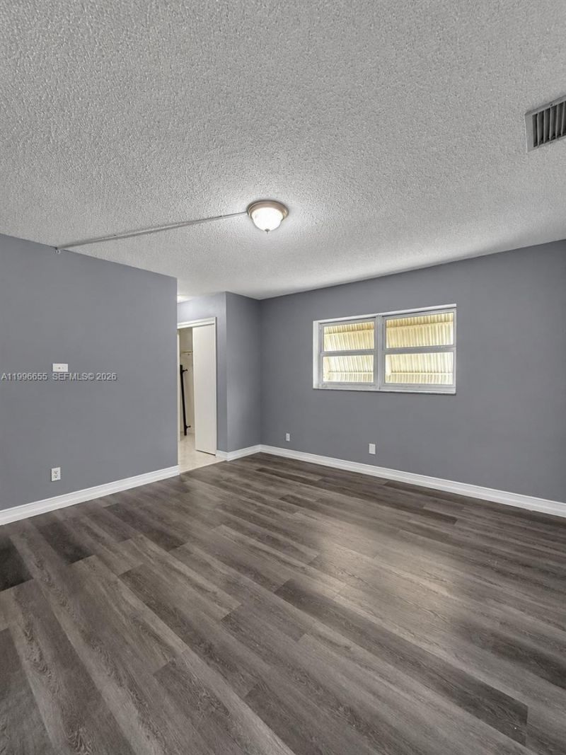 4753 NW 41st St, Lauderdale Lakes, FL 33319 Photo