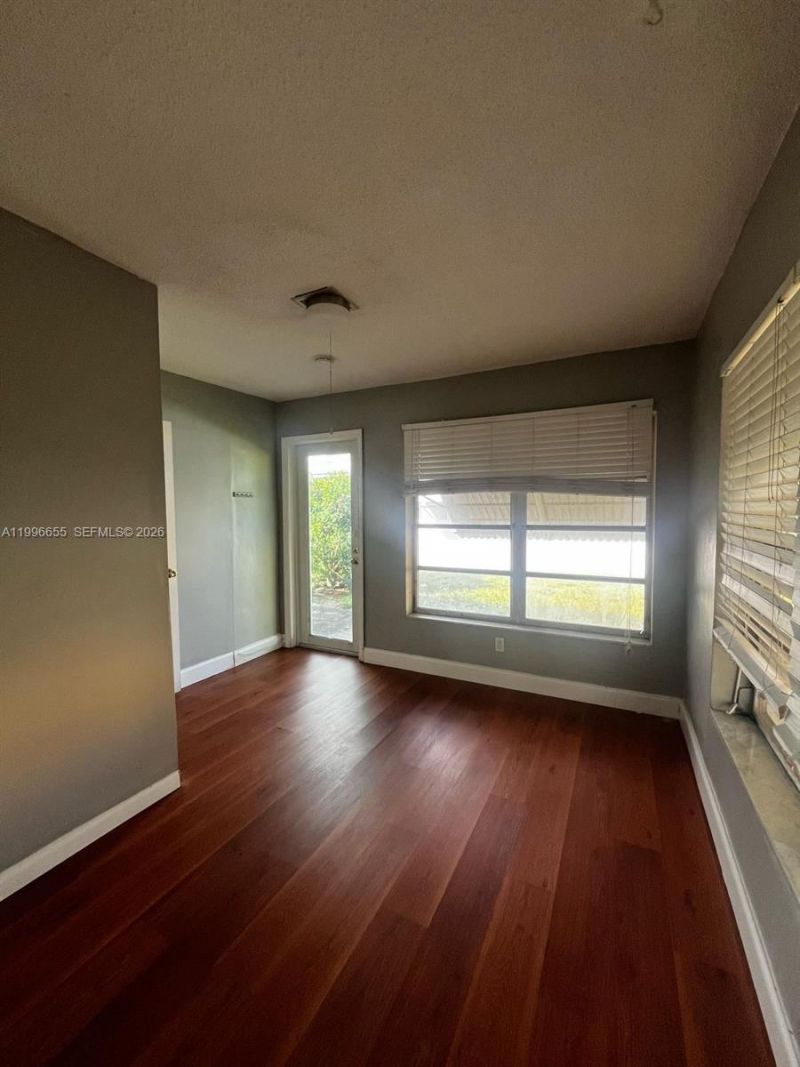 4753 NW 41st St, Lauderdale Lakes, FL 33319 Photo