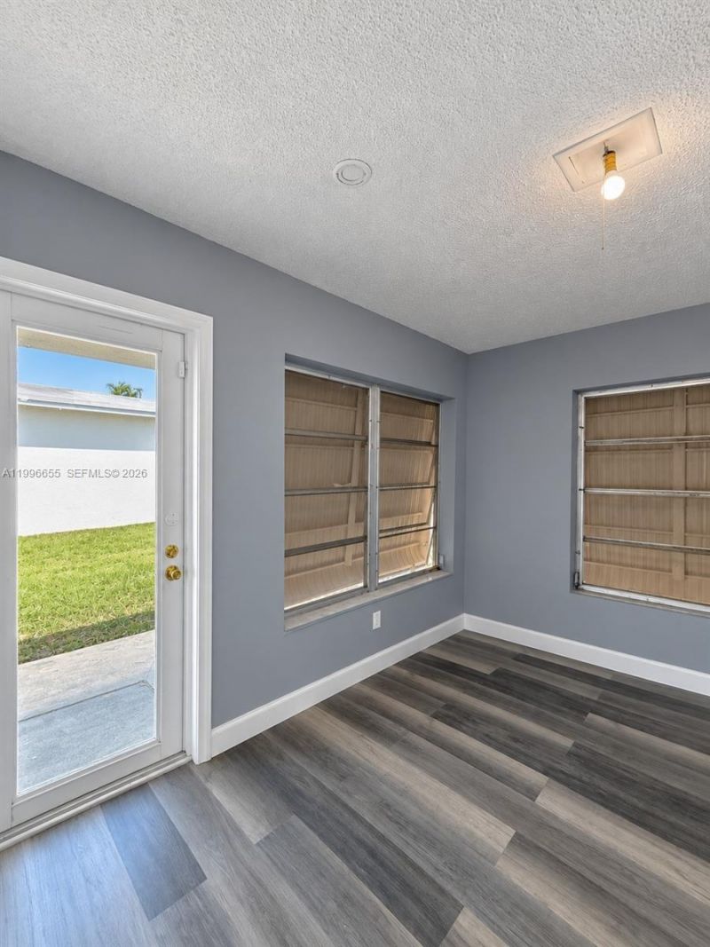 4753 NW 41st St, Lauderdale Lakes, FL 33319 Photo