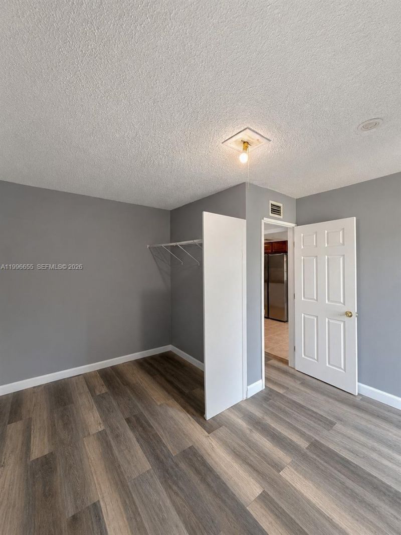 4753 NW 41st St, Lauderdale Lakes, FL 33319 Photo