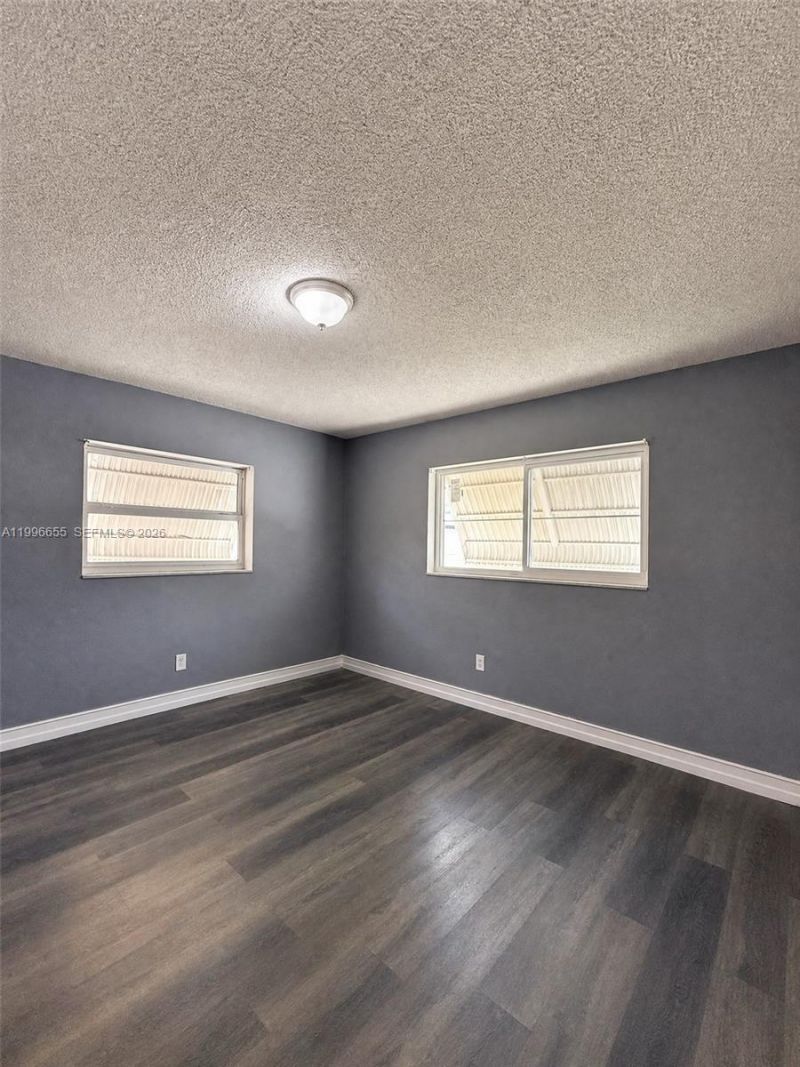 4753 NW 41st St, Lauderdale Lakes, FL 33319 Photo