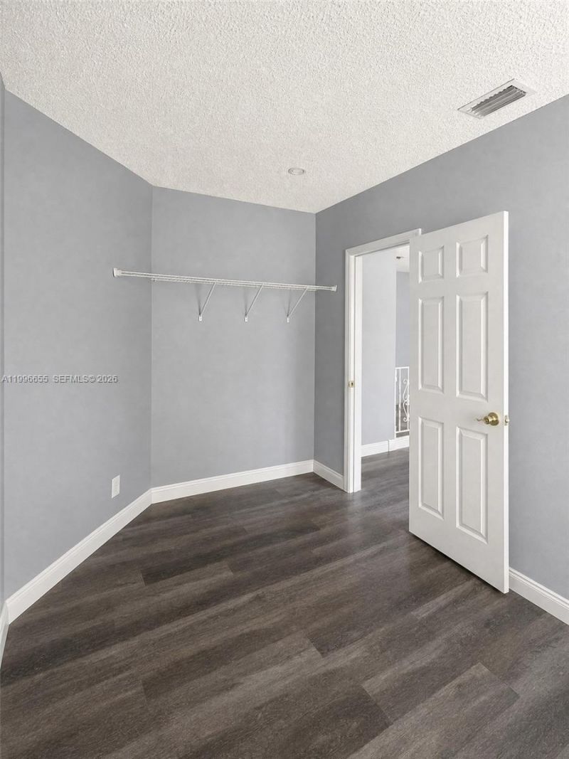 4753 NW 41st St, Lauderdale Lakes, FL 33319 Photo