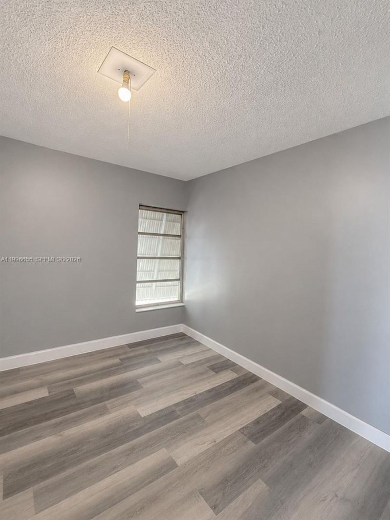 4753 NW 41st St, Lauderdale Lakes, FL 33319 Photo