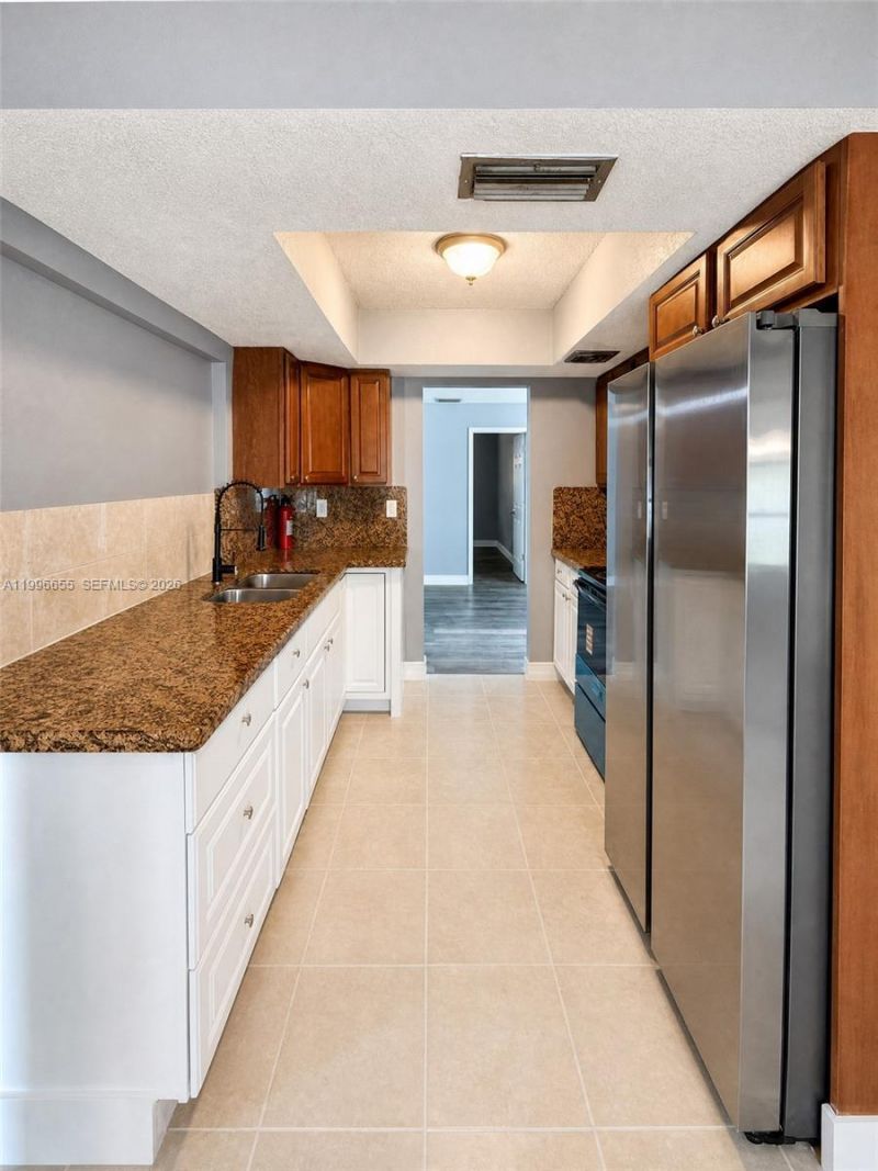 4753 NW 41st St, Lauderdale Lakes, FL 33319 Photo