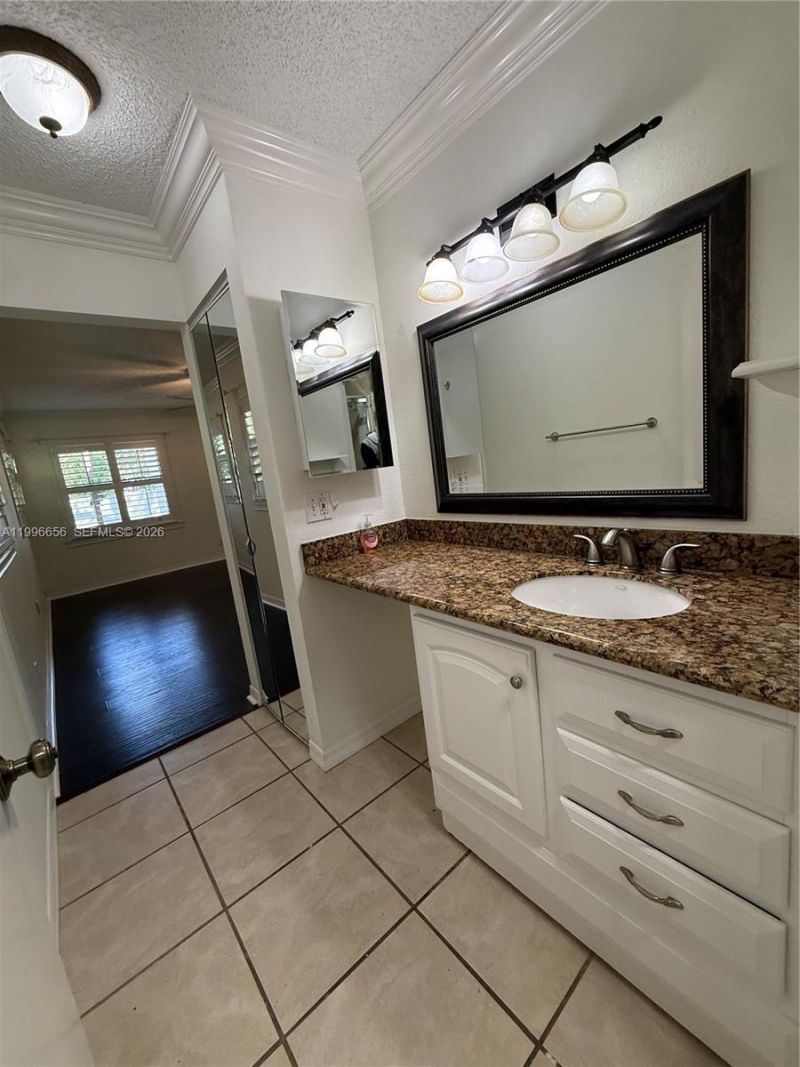 3015 SW 20th Ter, Unit 19A1, Delray Beach, FL 33445 Photo
