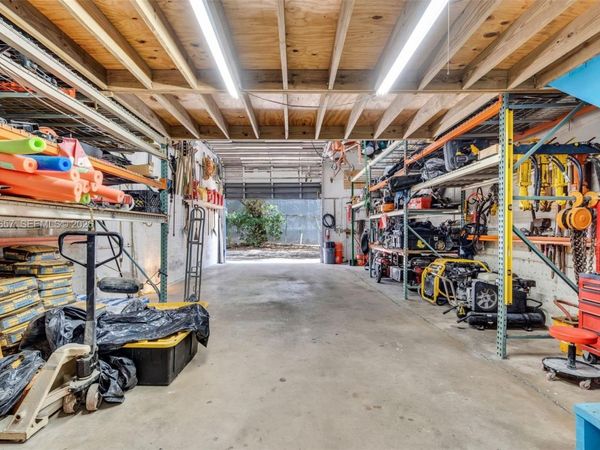 3640 NW 16th St, Lauderhill, FL 33311