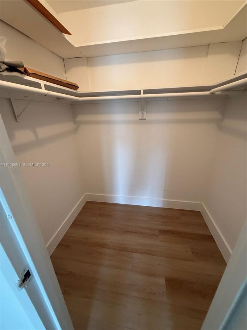 17560 Atlantic Blvd, Unit 302, Sunny Isles Beach, FL 33160 Photo