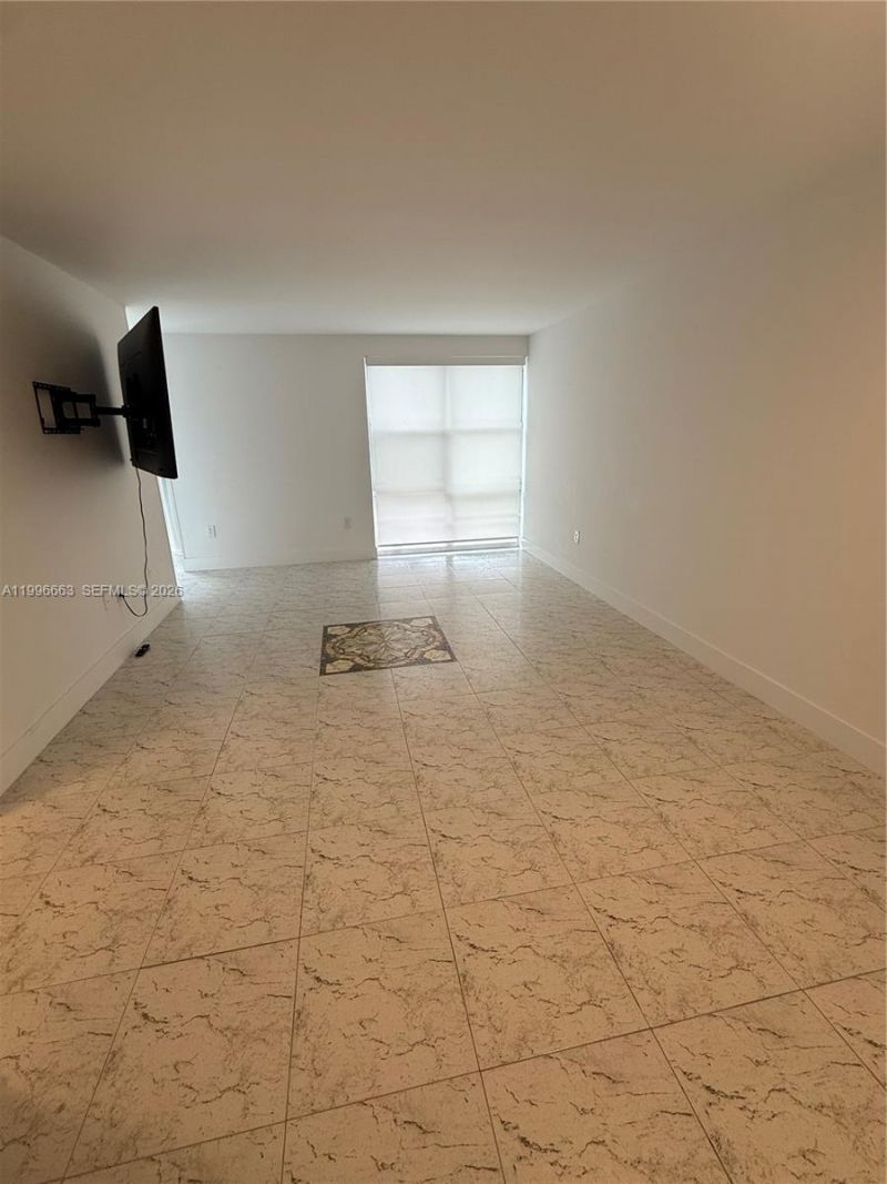 17560 Atlantic Blvd, Unit 302, Sunny Isles Beach, FL 33160 Photo